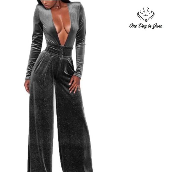 LightlyKiss Pants - Sexy Deep V-Neck Long Sleeve Velvet Jumpsuit